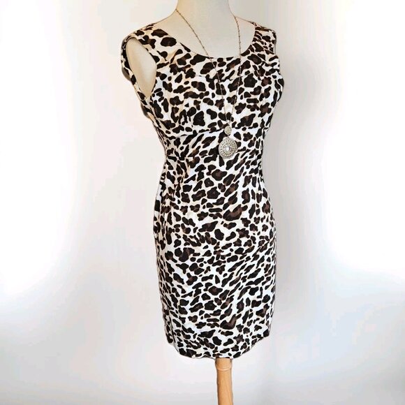 Dress - Picture 2 of 11